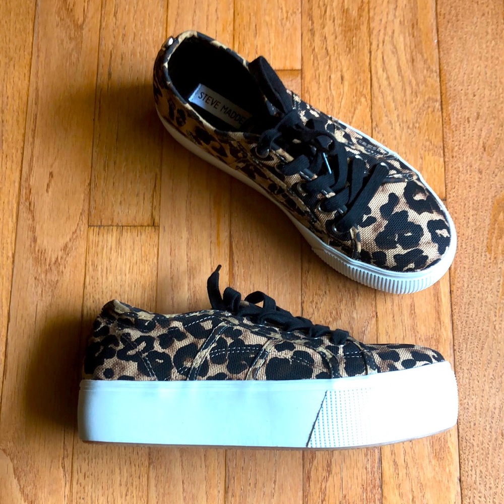 Steve Madden 8.5M Platform Sneaker EMMI Sold Out